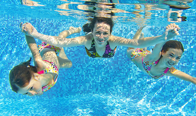 Swimming lessons at the Shrewsbury Club